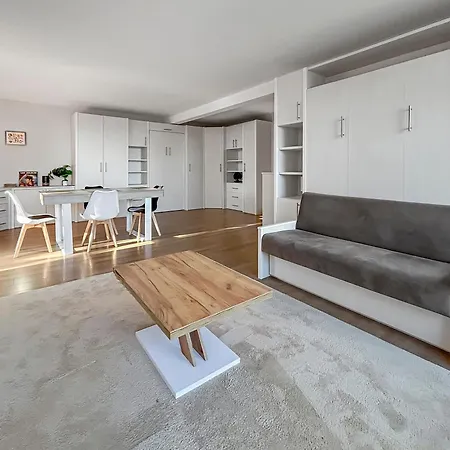 Apartment Lumineux Avec Vue & Parking *